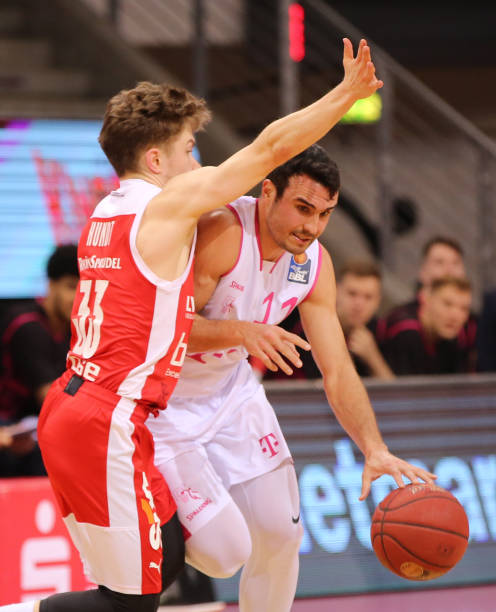 多元文化背 多元文化背