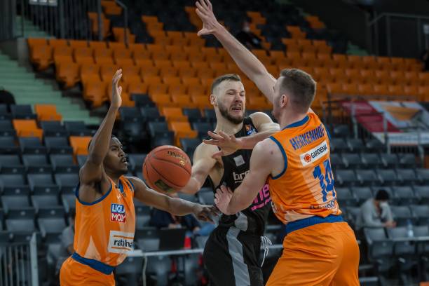 也让买方俱 也让买方俱