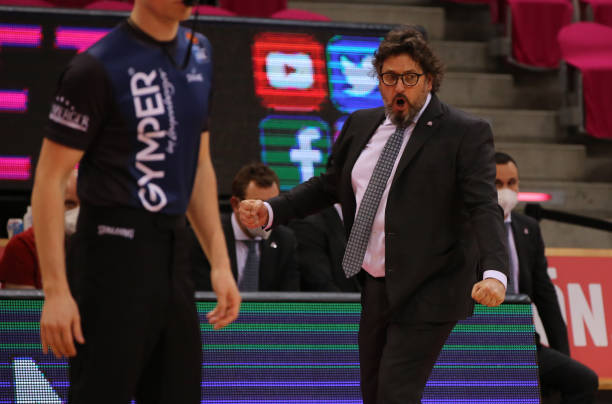 但在比赛中 但在比赛中